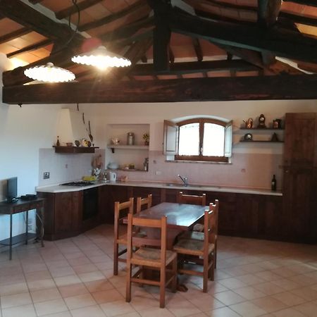 Agriturismo Piandimaggio ピエンツァ エクステリア 写真