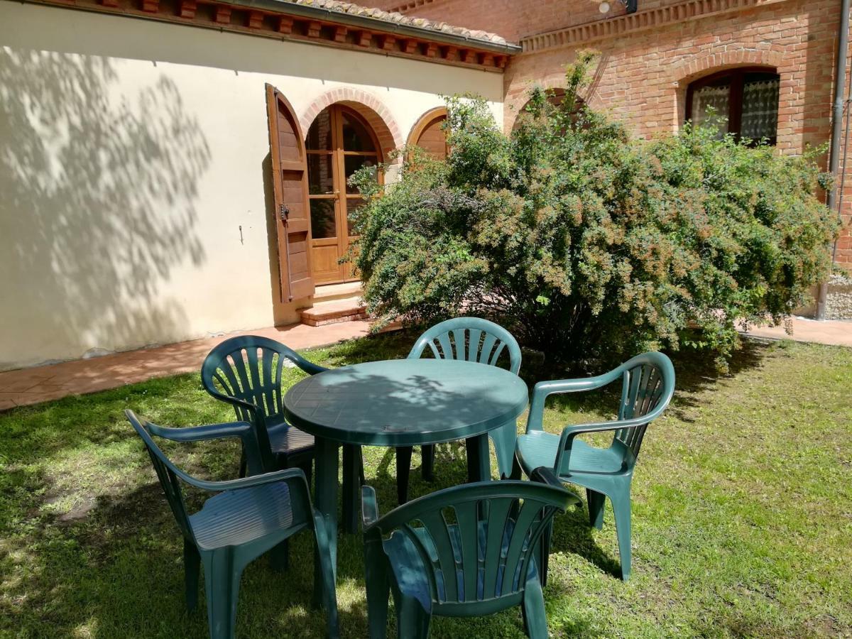 Agriturismo Piandimaggio ピエンツァ エクステリア 写真